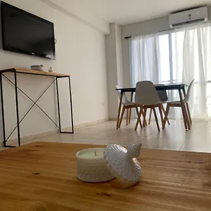 Apartamento En El Corazon De Con Estacionamiento !, Mendoza
